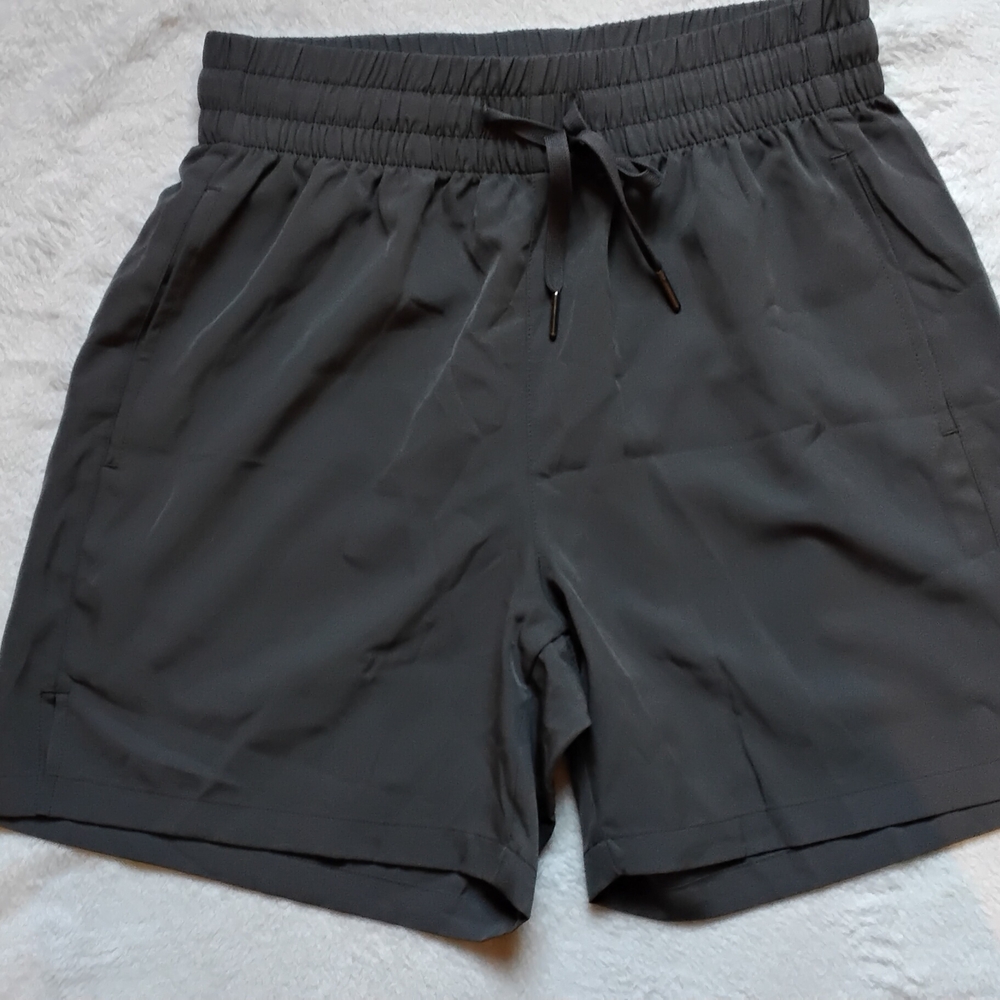 Women's Performance Athletic Shorts in Dark Gray